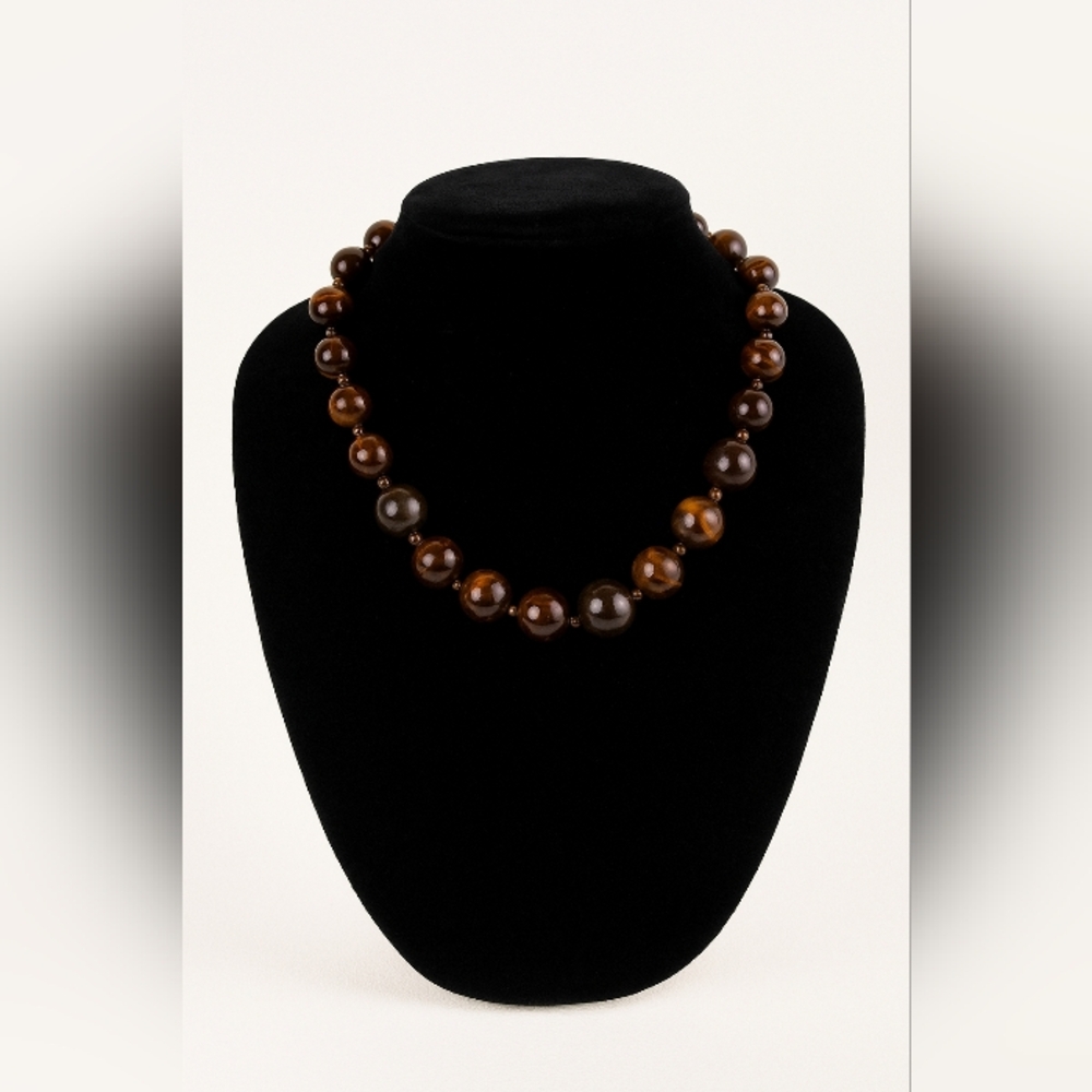 Elegant Brown Beaded Necklace